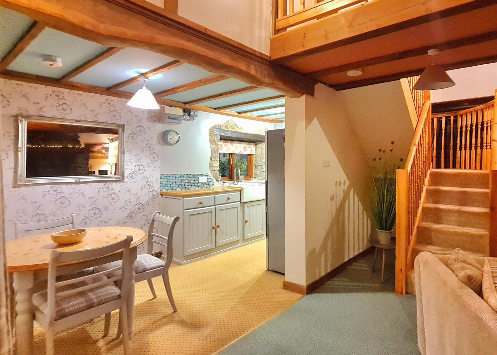 Garnffrwd Park Hotel Llanddarog ภายนอก รูปภาพ