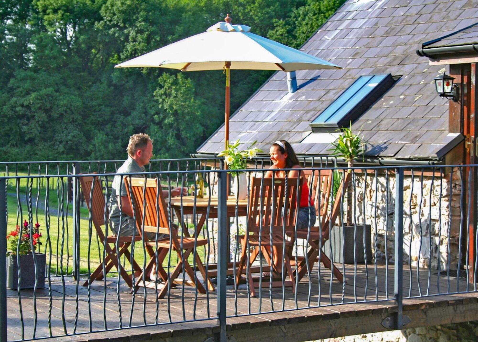 Garnffrwd Park Hotel Llanddarog ภายนอก รูปภาพ
