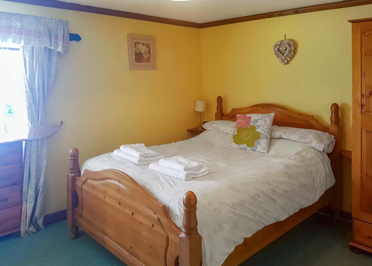 Garnffrwd Park Hotel Llanddarog ภายนอก รูปภาพ