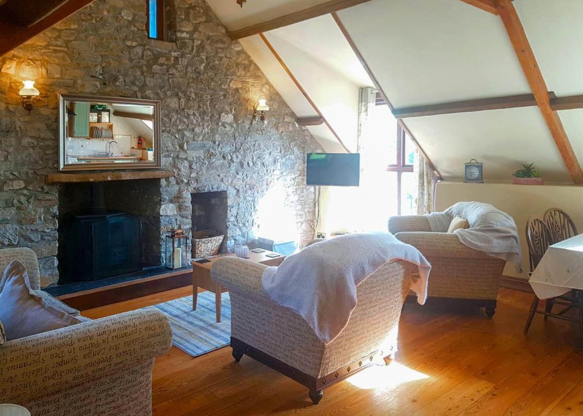 Garnffrwd Park Hotel Llanddarog ภายนอก รูปภาพ