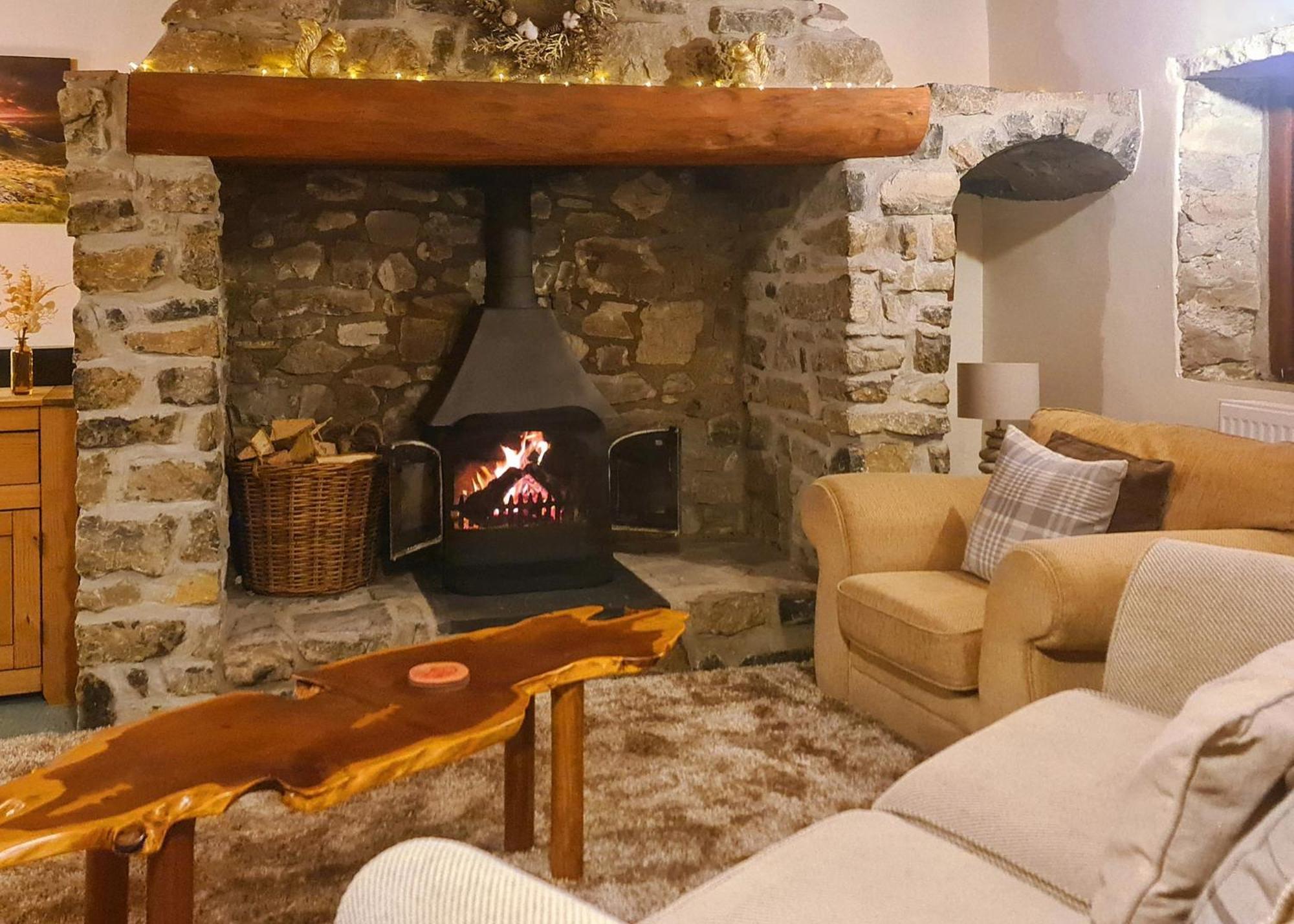 Garnffrwd Park Hotel Llanddarog ภายนอก รูปภาพ